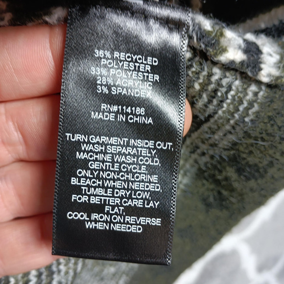 Frye Cardigan Women Size Medium Green Aztec Southwestern Knit Open Front Long - Picture 7 of 7